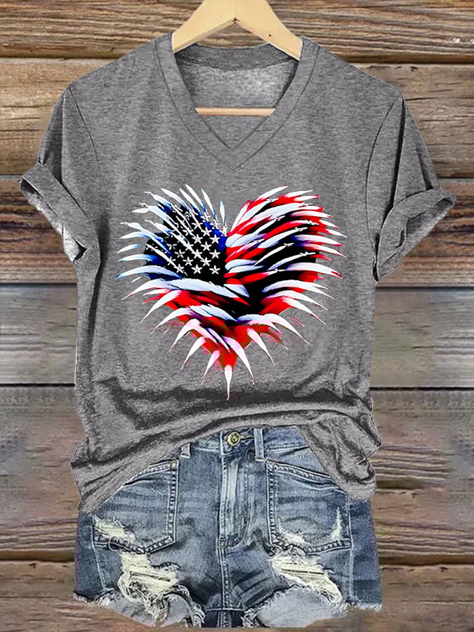 Retro Independence Day Flag Heart Fireworks Print V-Neck T-Shirt