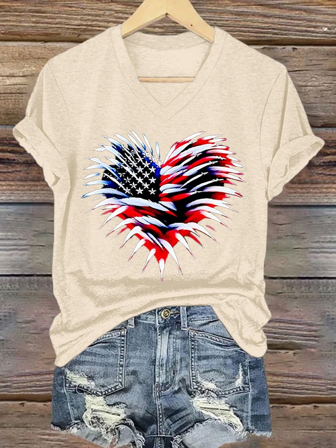 Retro Independence Day Flag Heart Fireworks Print V-Neck T-Shirt