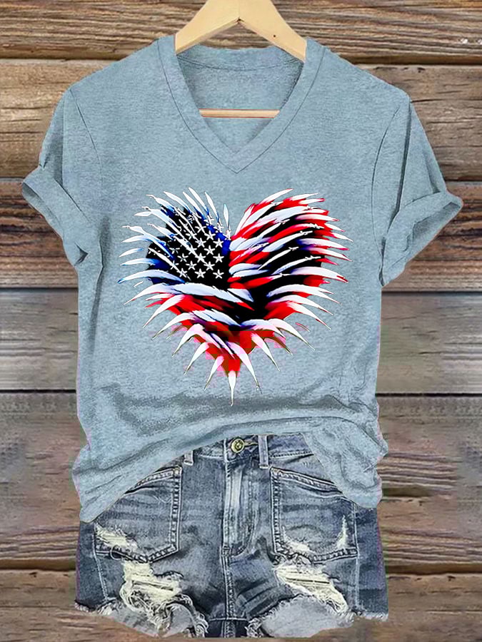 Retro Independence Day Flag Heart Fireworks Print V-Neck T-Shirt
