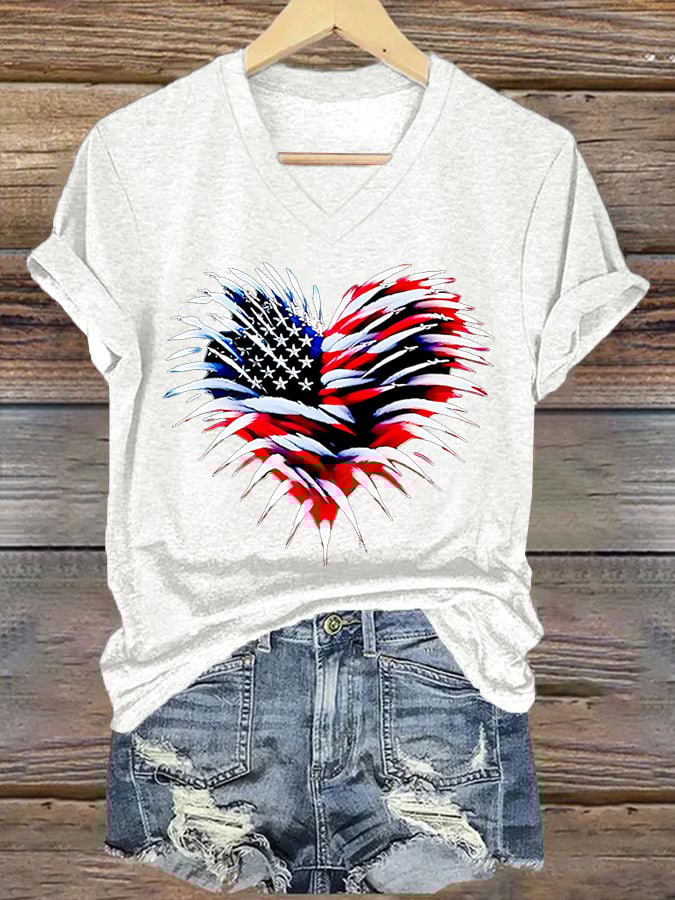 Retro Independence Day Flag Heart Fireworks Print V-Neck T-Shirt