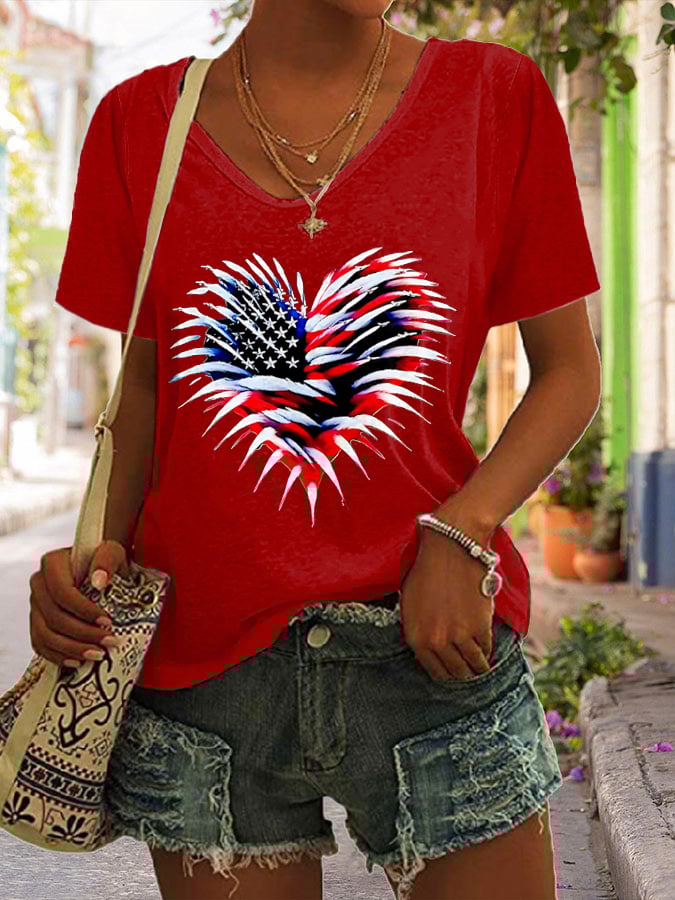 Retro Independence Day Flag Heart Fireworks Print V-Neck T-Shirt