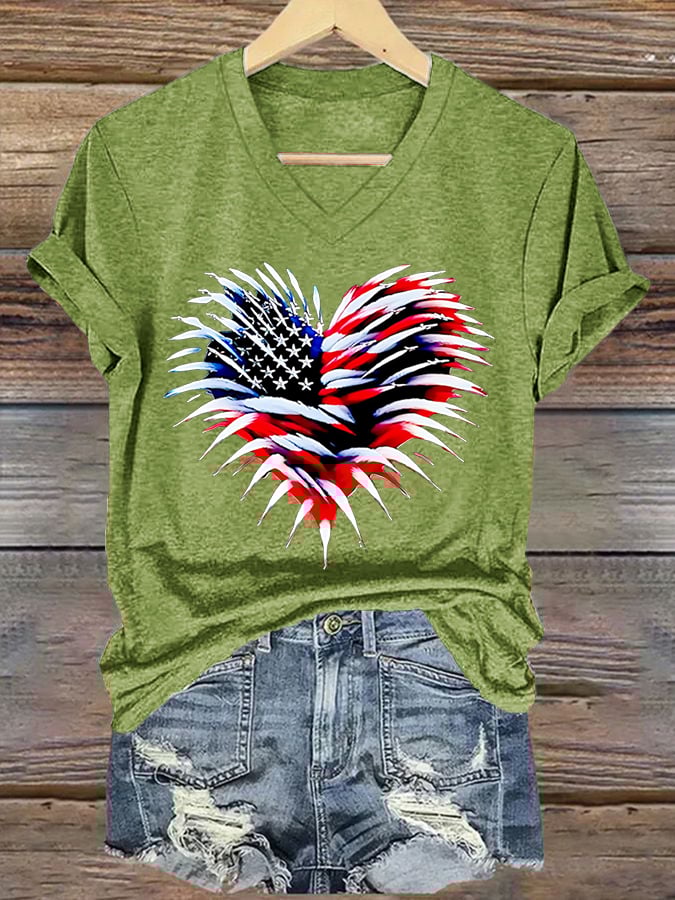Retro Independence Day Flag Heart Fireworks Print V-Neck T-Shirt
