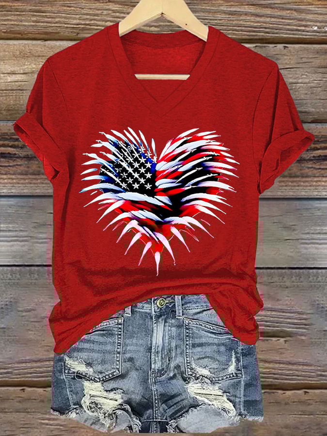 Retro Independence Day Flag Heart Fireworks Print V-Neck T-Shirt