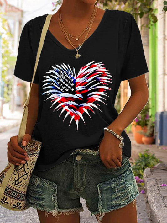 Retro Independence Day Flag Heart Fireworks Print V-Neck T-Shirt